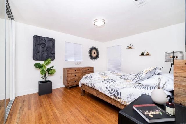 1504 Valencia Street, Oceanside, CA 92054