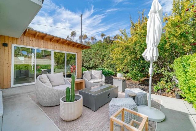 1504 Valencia Street, Oceanside, CA 92054