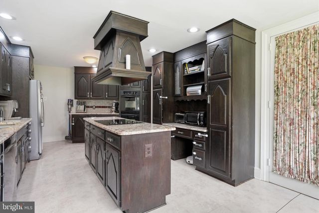 448 MOREDON RD, Huntingdon Valley, PA 19006