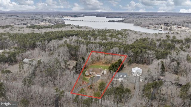 575 TALL PINES DR., Mineral, VA 23117