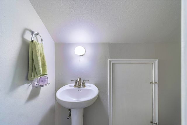 2923 Green Meadow Drive, Dallas, TX 75228