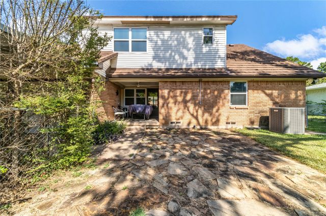 2923 Green Meadow Drive, Dallas, TX 75228
