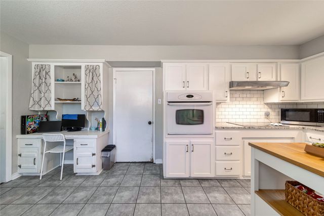 2923 Green Meadow Drive, Dallas, TX 75228