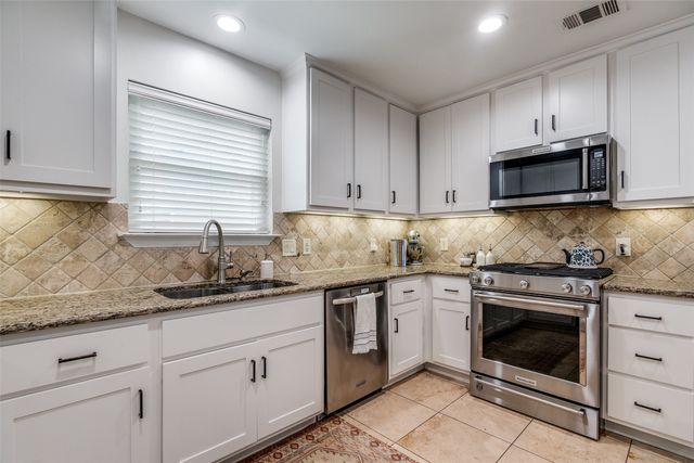 6732 Inverness Lane, Dallas, TX 75214