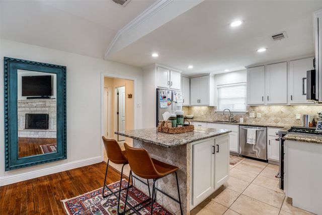 6732 Inverness Lane, Dallas, TX 75214