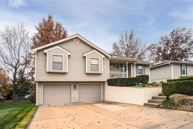 16505 E 52nd Street S, Independence, MO 64055