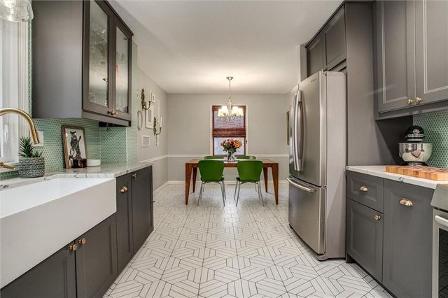 16505 E 52nd Street S, Independence, MO 64055