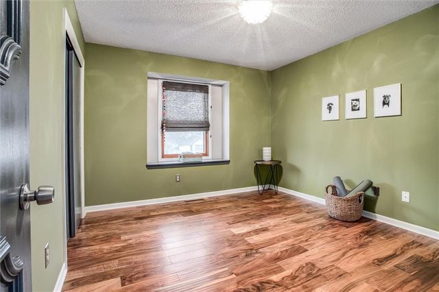 16505 E 52nd Street S, Independence, MO 64055