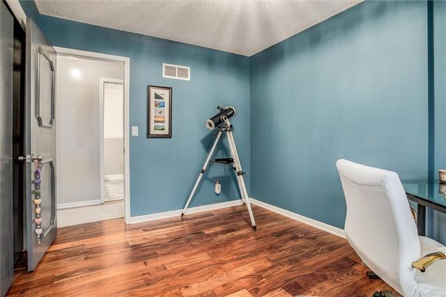 16505 E 52nd Street S, Independence, MO 64055