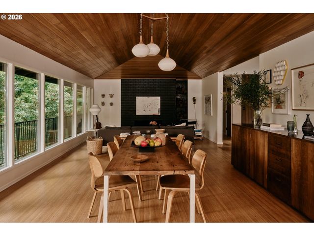 3062 Sw FAIRMOUNT Blvd, Portland, OR 97239