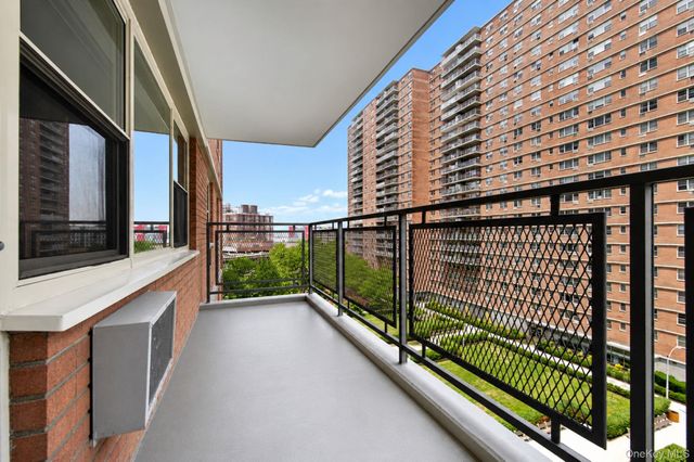 2940 W 5th Street 7C, Brooklyn, NY 11224