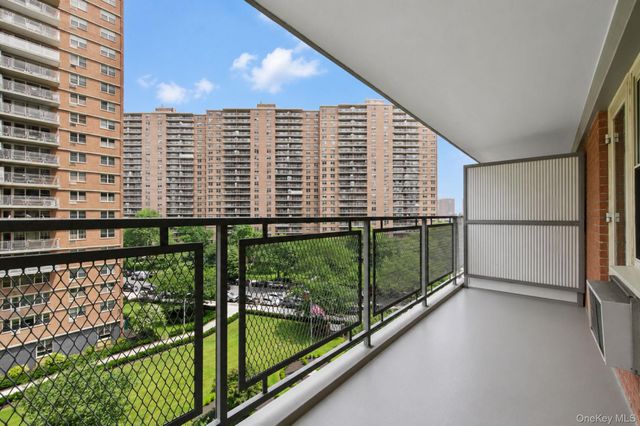 2940 W 5th Street 7C, Brooklyn, NY 11224