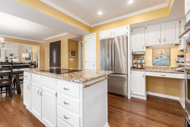 8602 Davington Drive, Dublin, OH 43017