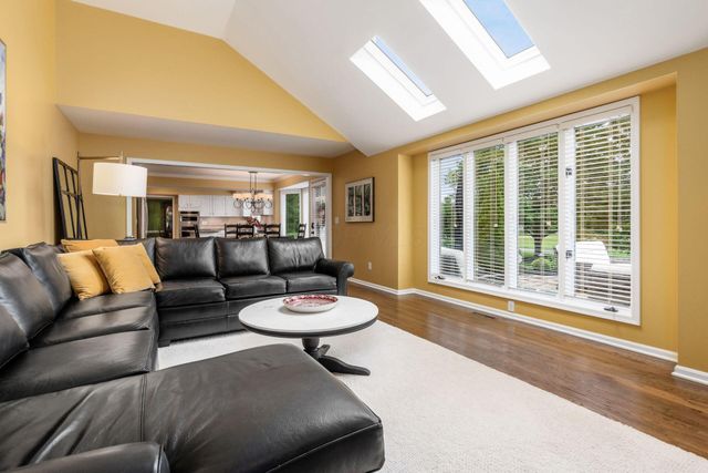 8602 Davington Drive, Dublin, OH 43017