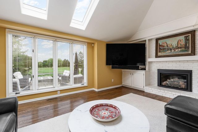 8602 Davington Drive, Dublin, OH 43017