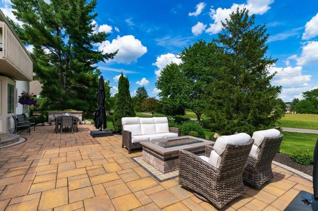 8602 Davington Drive, Dublin, OH 43017