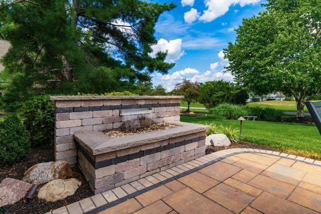 8602 Davington Drive, Dublin, OH 43017