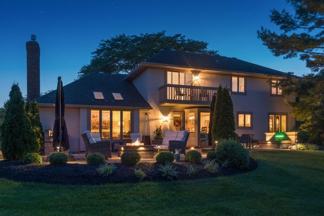 8602 Davington Drive, Dublin, OH 43017