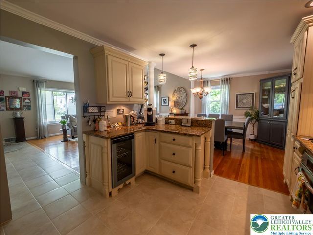 2087 Hopewell Road, Bethlehem City, PA 18017