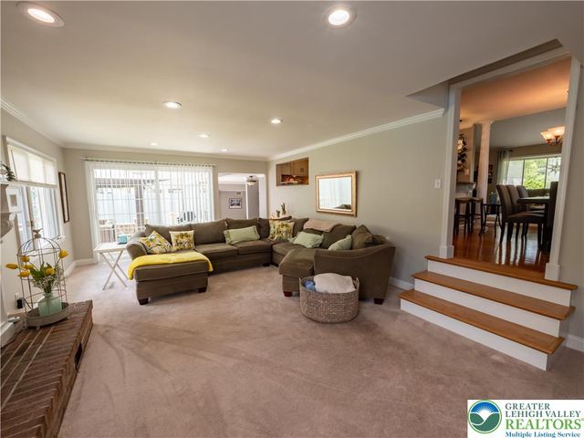 2087 Hopewell Road, Bethlehem City, PA 18017