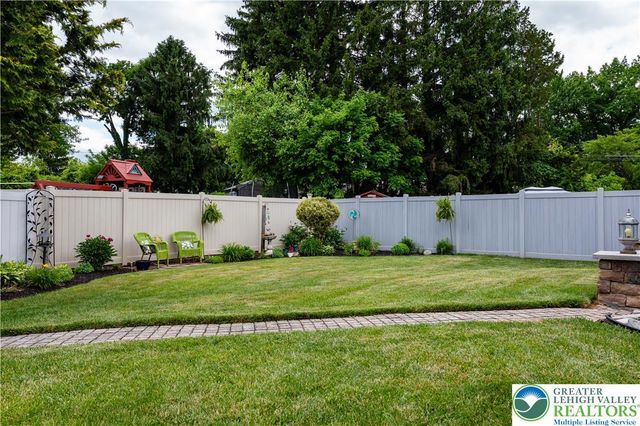 2087 Hopewell Road, Bethlehem City, PA 18017