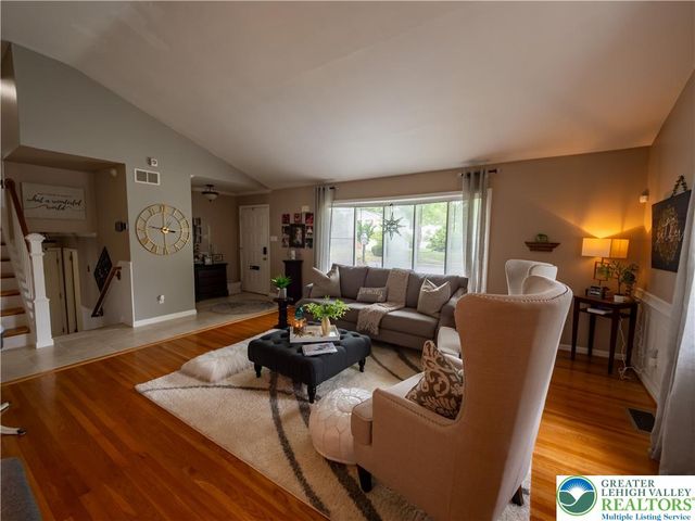2087 Hopewell Road, Bethlehem City, PA 18017