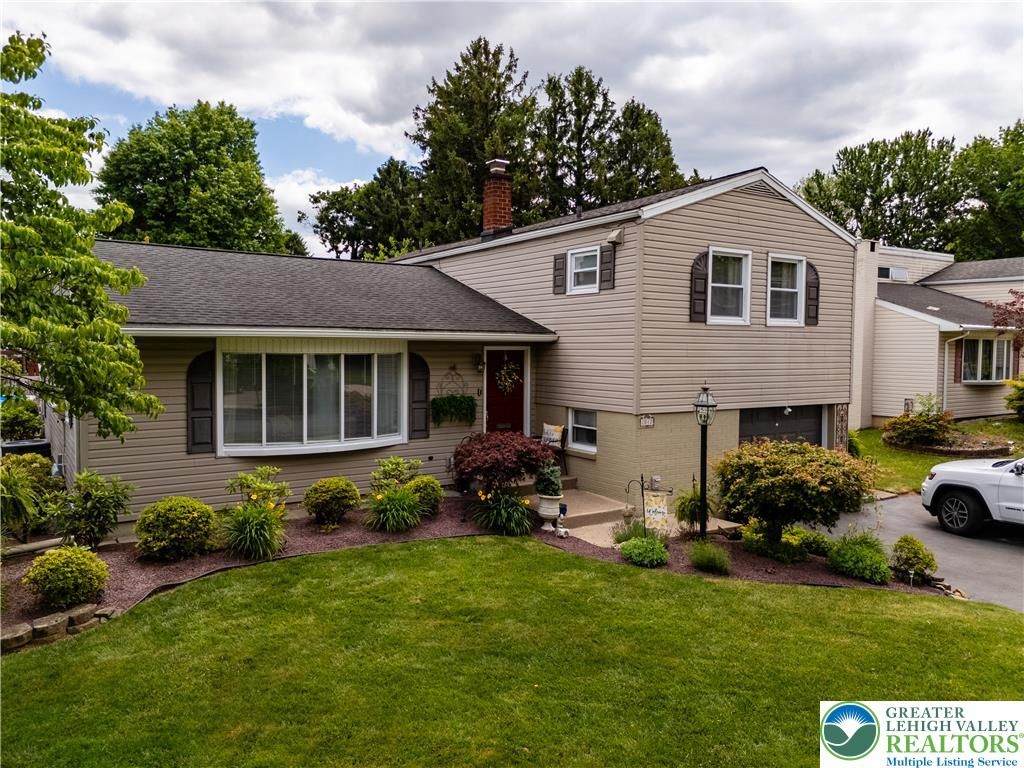 2087 Hopewell Road, Bethlehem City, PA 18017