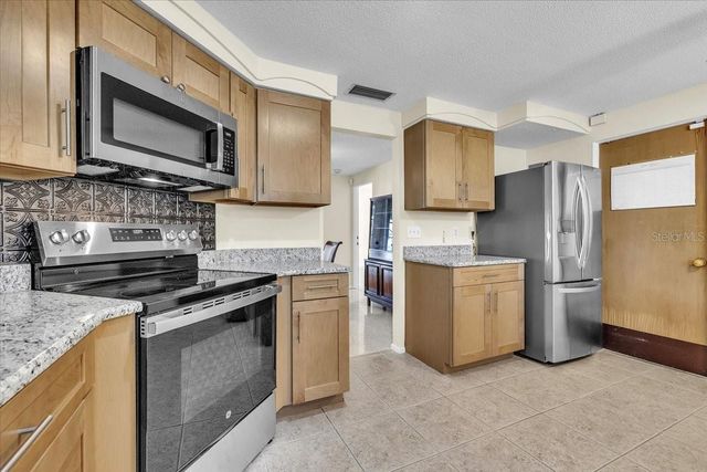 217 E TARPON BOULEVARD NW, Port Charlotte, FL 33952