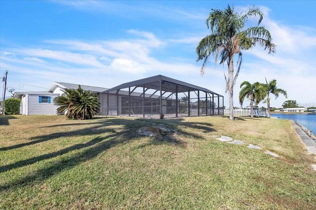 217 E TARPON BOULEVARD NW, Port Charlotte, FL 33952