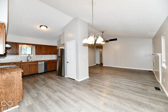 710 Sunglow Circle, Indianapolis, IN 46231