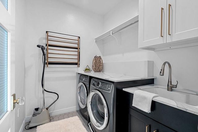 1108 BROOKWOOD DRIVE, Green Bay, WI 54304