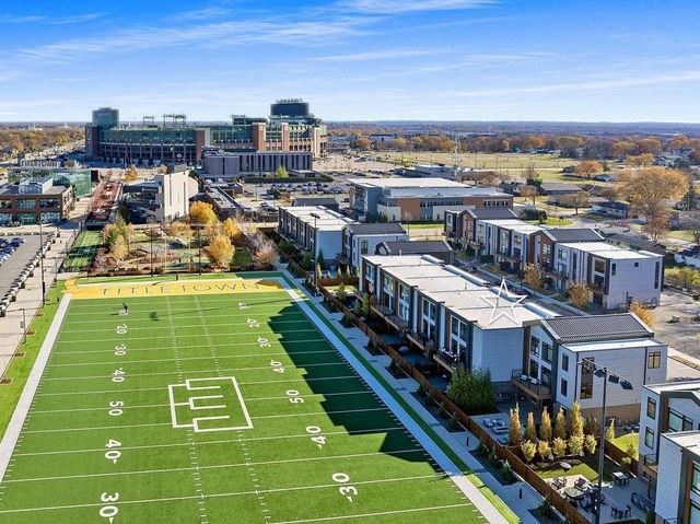 1108 BROOKWOOD DRIVE, Green Bay, WI 54304