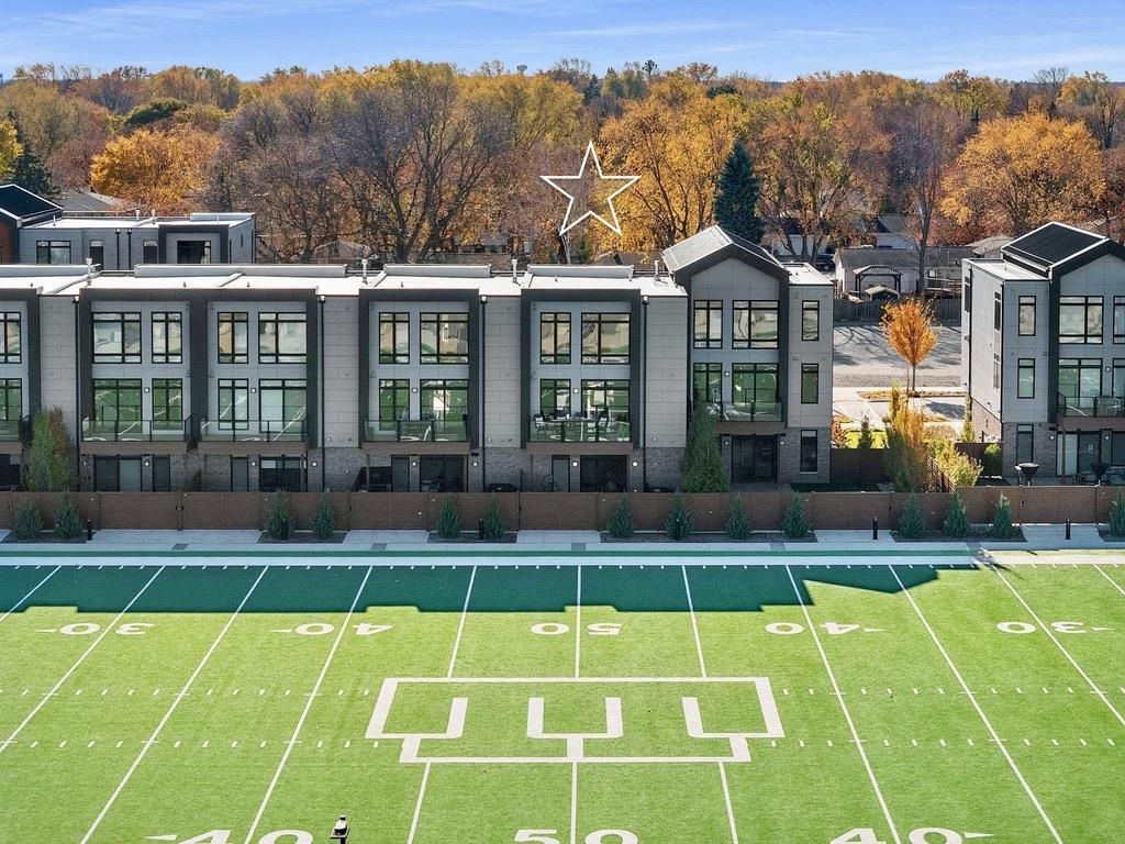 1108 BROOKWOOD DRIVE, Green Bay, WI 54304