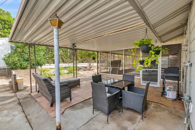 4243 Sloan Dr, North Highlands, CA 95660