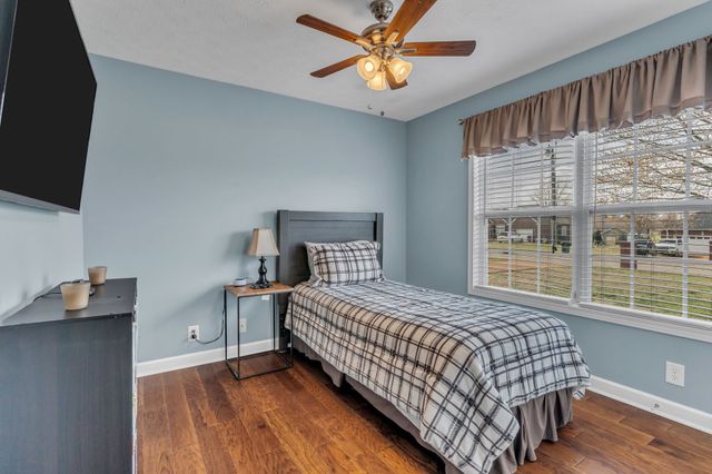 115 Irish Oaks Dr, Portland, TN 37148