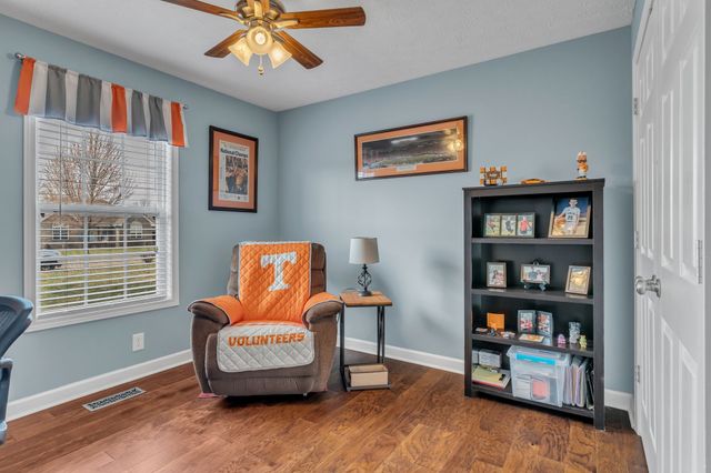 115 Irish Oaks Dr, Portland, TN 37148