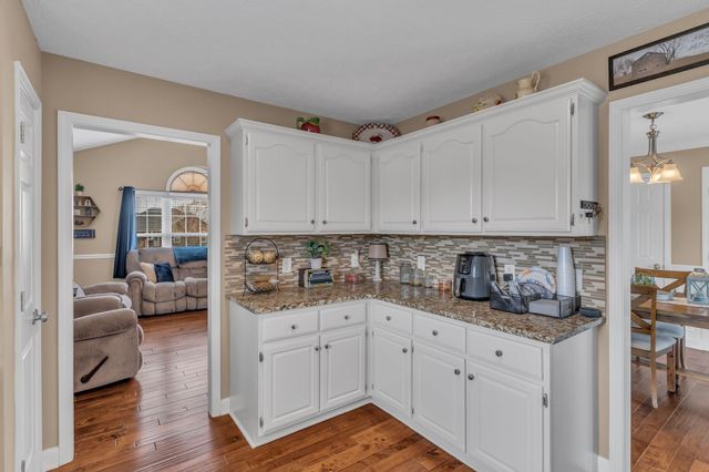 115 Irish Oaks Dr, Portland, TN 37148