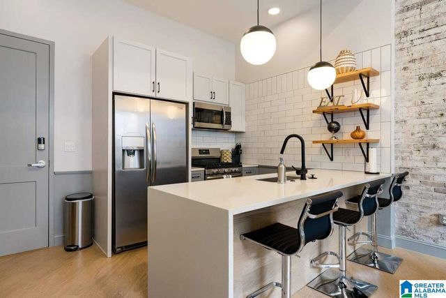 2212 Morris Ave Apt 318, Birmingham, AL 35203