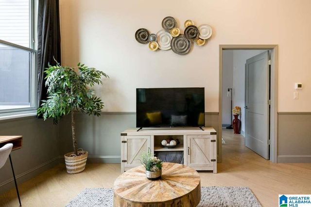 2212 Morris Ave Apt 318, Birmingham, AL 35203