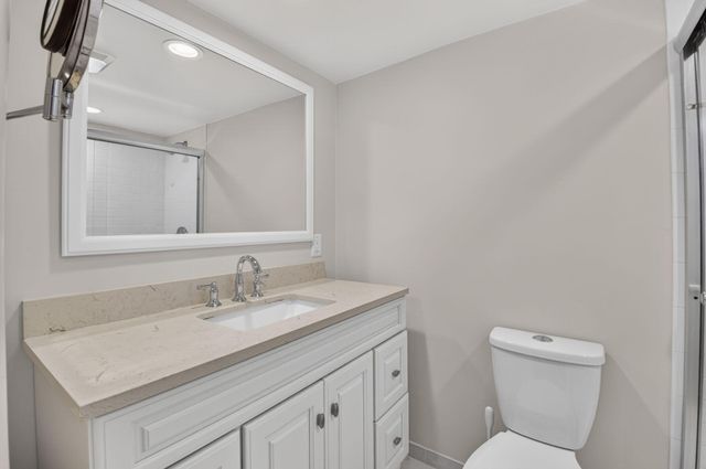 591 Fanshaw O, Boca Raton, FL 33434