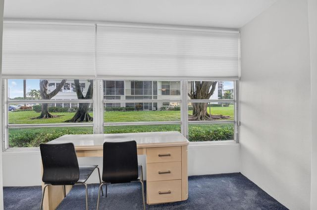 591 Fanshaw O, Boca Raton, FL 33434