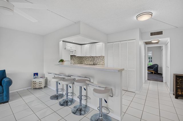 591 Fanshaw O, Boca Raton, FL 33434