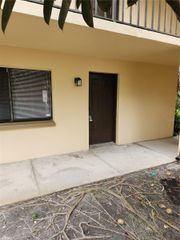 11809 RAINTREE LAKE LANE B, Tampa, FL 33617