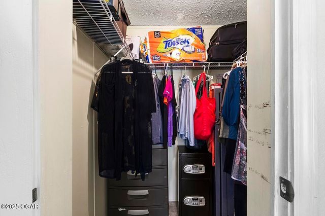 6097 Dutch Elm Drive, Joplin, MO 64804