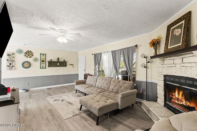 6097 Dutch Elm Drive, Joplin, MO 64804