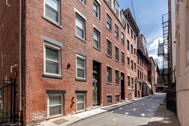 11 Wiget Street 1, Boston, MA 02113