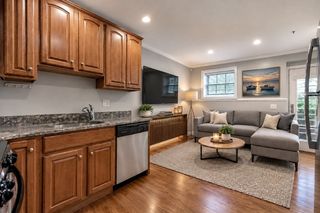 11 Wiget Street 1, Boston, MA 02113