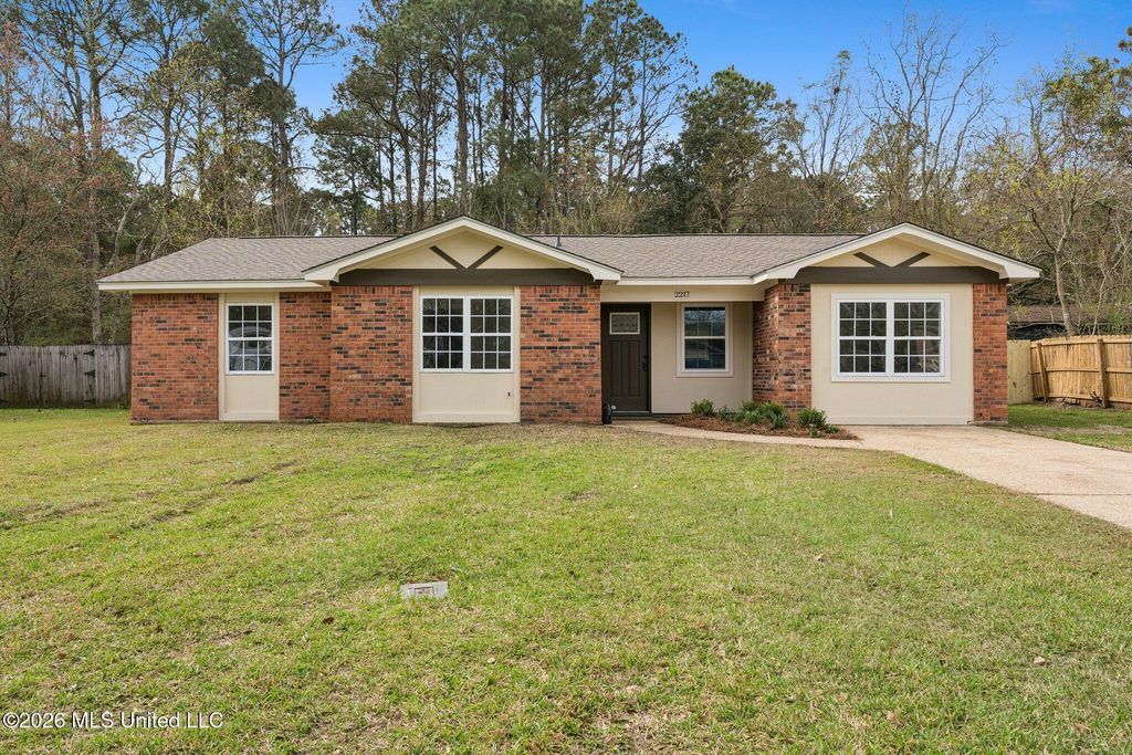 2217 Briargate Drive, Gautier, MS 39553