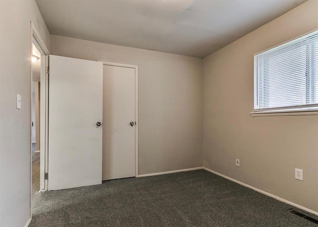 912 NW 24th Street, Moore, OK 73160