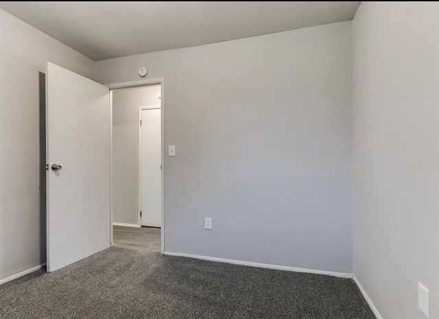 912 NW 24th Street, Moore, OK 73160